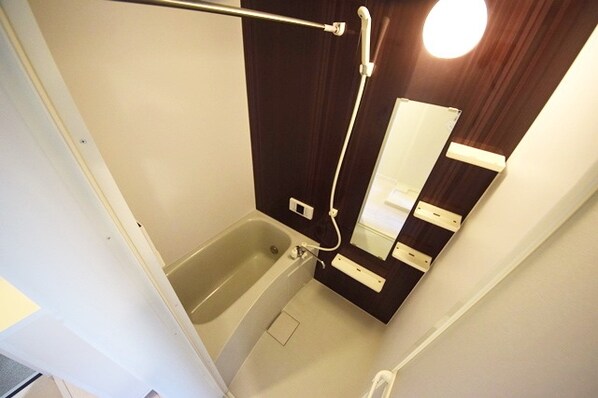 ヒルズ反町B棟の物件内観写真